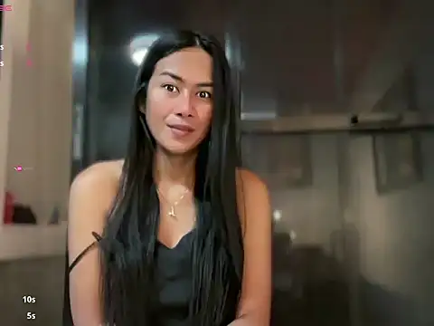 Snapshot of SweetSugar_xx chatting on April 2026 11:39:02 PM SweetSugar xx online show from April 2026 11:39:02 PM