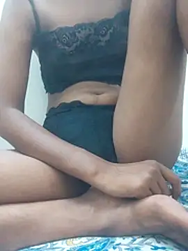 Snapshot of Cute_Tiyaa chatting on July 2026 07:33:01 AM Cute Tiyaa online show from July 2026 07:33:01 AM