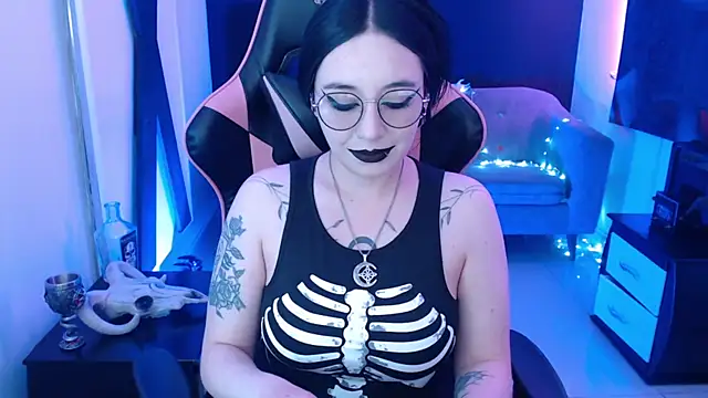 Nyxnocturne online show from June 2026 01:45:02 PM