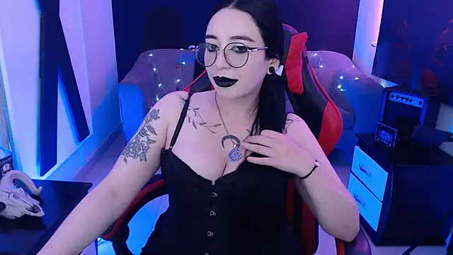 Nyxnocturne online show from July 2026 03:21:02 PM