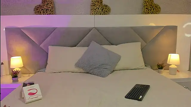 Maddy smitt online show from March 2026 07:25:01 PM