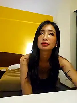 Emceeeeee25 online show from March 2026 04:28:02 PM