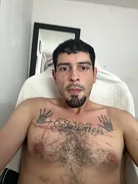 Snapshot of Lherzamxx chatting on April 2026 06:57:02 PM Lherzamxx online show from April 2026 06:57:02 PM