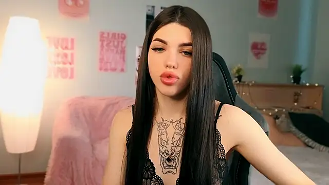 molly rettyy online show from May 2026 04:20:02 AM
