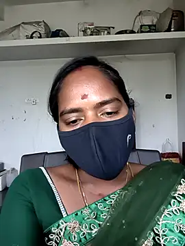 Snapshot of Tamil_Sangeetha chatting on April 2026 06:41:02 AM Tamil Sangeetha online show from April 2026 06:41:02 AM