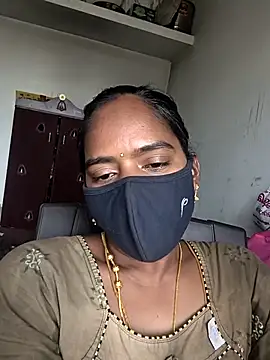 Snapshot of Tamil_Sangeetha chatting on April 2026 04:14:02 AM Tamil Sangeetha online show from April 2026 04:14:02 AM