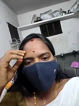 Snapshot of Tamil_Sangeetha chatting on April 2026 06:35:02 PM Tamil Sangeetha online show from April 2026 06:35:02 PM