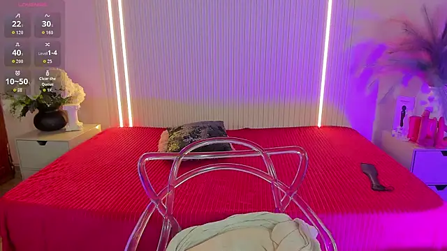 AliceHill8 online show from April 2026 03:50:02 PM