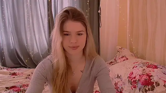 Snapshot of Alisa_Swan_ chatting on May 2026 10:23:02 AM Alisa Swan online show from May 2026 10:23:02 AM