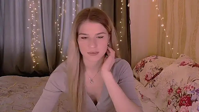 Snapshot of Alisa_Swan_ chatting on May 2026 11:53:01 AM Alisa Swan online show from May 2026 11:53:01 AM