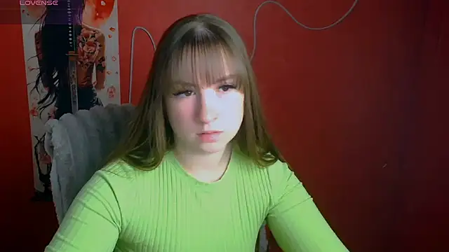 Snapshot of Tiffani_Angel chatting on May 2026 05:35:02 AM Tiffani Angel online show from May 2026 05:35:02 AM