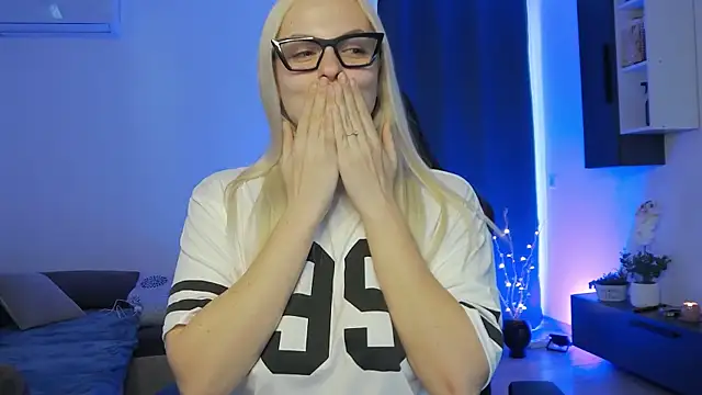 zayaizback online show from April 2026 04:04:02 PM