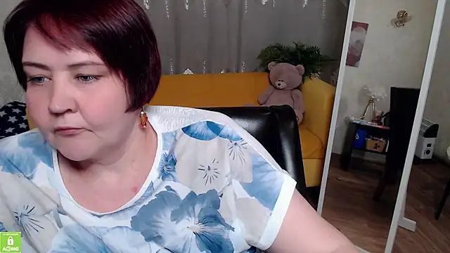 Snapshot of QUEEN02030 chatting on June 2026 10:07:01 AM QUEEN02030 online show from June 2026 10:07:01 AM