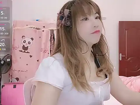 Snapshot of H-Maya chatting on April 2026 07:45:01 AM H-Maya online show from April 2026 07:45:01 AM