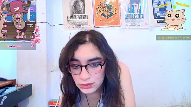 Snapshot of Ellaa_honey chatting on May 2026 02:45:01 PM Ellaa honey online show from May 2026 02:45:01 PM