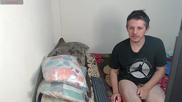 Snapshot of Adan_y_eva_bk chatting on April 2026 11:15:02 PM Adan y eva bk online show from April 2026 11:15:02 PM