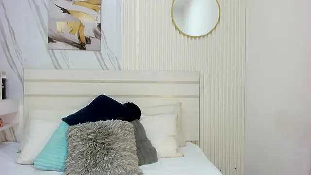 Snapshot of GrayHall chatting on April 2026 09:04:02 PM GrayHall online show from April 2026 09:04:02 PM