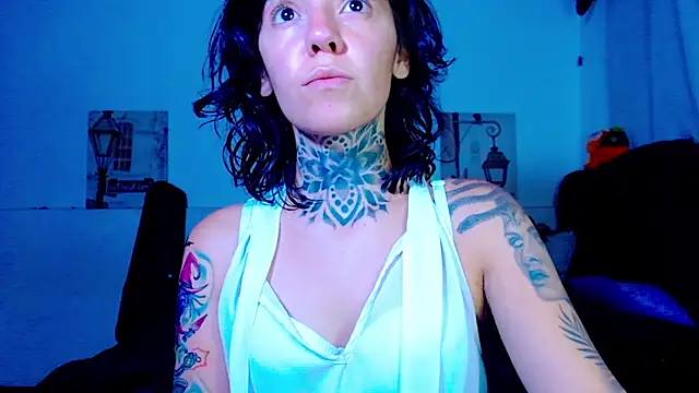 LannieGonzales online show from May 2026 08:14:01 PM