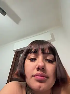 Abrildqquino online show from May 2026 10:50:03 PM