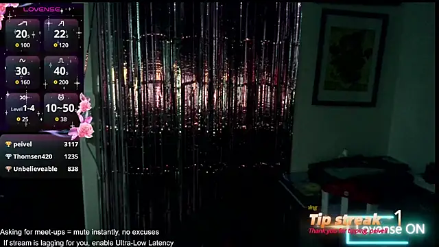 Snapshot of CutieTracer chatting on May 2026 11:43:02 PM CutieTracer online show from May 2026 11:43:02 PM