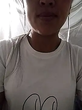 Snapshot of Lisa-aa chatting on April 2026 10:34:02 PM Lisa-aa online show from April 2026 10:34:02 PM