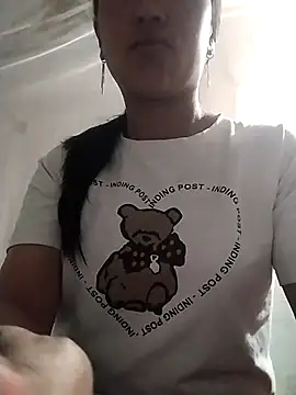 Snapshot of Lisa-aa chatting on April 2026 12:51:02 PM Lisa-aa online show from April 2026 12:51:02 PM