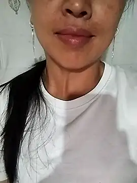 Snapshot of Lisa-aa chatting on April 2026 01:41:02 PM Lisa-aa online show from April 2026 01:41:02 PM