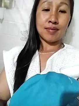 Snapshot of Lisa-aa chatting on May 2026 03:07:02 PM Lisa-aa online show from May 2026 03:07:02 PM