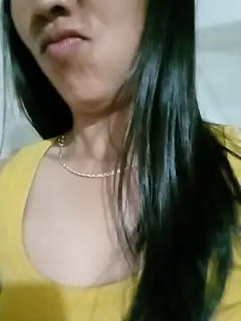 Snapshot of Lisa-aa chatting on May 2026 11:24:02 PM Lisa-aa online show from May 2026 11:24:02 PM
