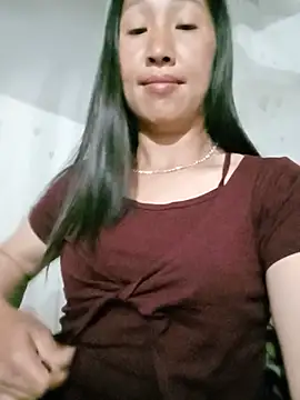 Snapshot of Lisa-aa chatting on May 2026 01:13:01 AM Lisa-aa online show from May 2026 01:13:01 AM