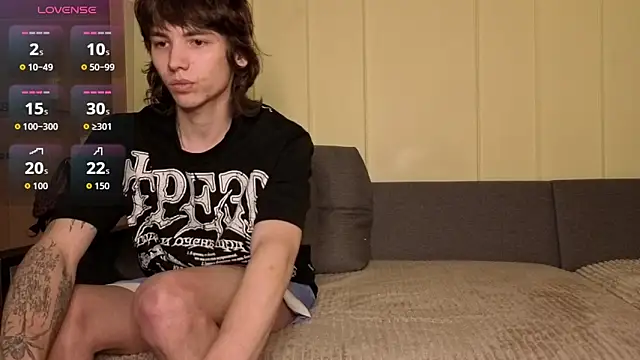 Snapshot of luvmp4 chatting on April 2026 01:03:01 AM luvmp4 online show from April 2026 01:03:01 AM