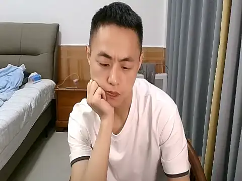 Snapshot of davidboys chatting on May 2026 04:28:01 AM davidboys online show from May 2026 04:28:01 AM