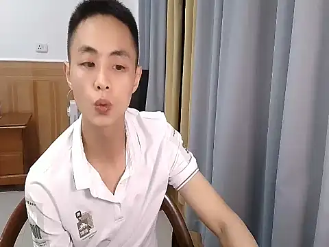 Snapshot of davidboys chatting on May 2026 04:34:01 PM davidboys online show from May 2026 04:34:01 PM