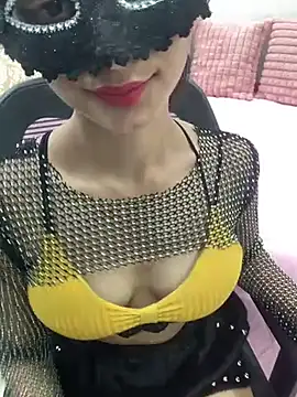 SUMITI  online show from April 2026 07:45:01 PM