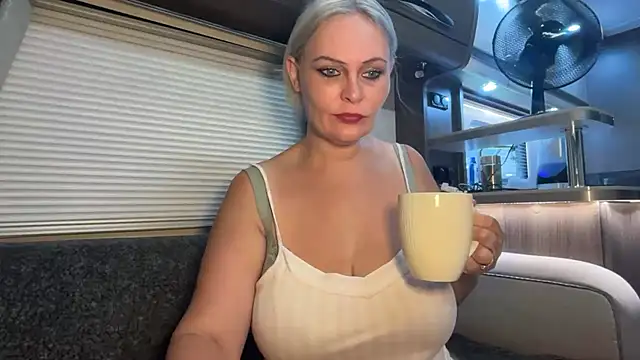 BustySwingingSlut online show from June 2026 09:15:01 AM