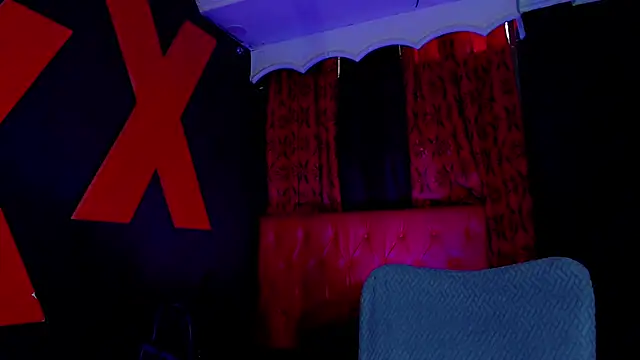 AlanFox1 online show from June 2026 12:20:01 PM