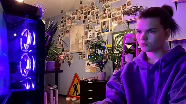 DarylLarrow online show from April 2026 06:16:01 PM