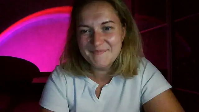 TinaKittyX online show from July 2026 07:56:04 PM