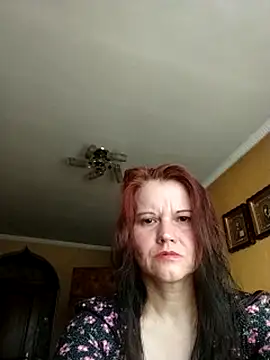 Snapshot of VeronikaLogan chatting on June 2026 07:03:01 AM VeronikaLogan online show from June 2026 07:03:01 AM