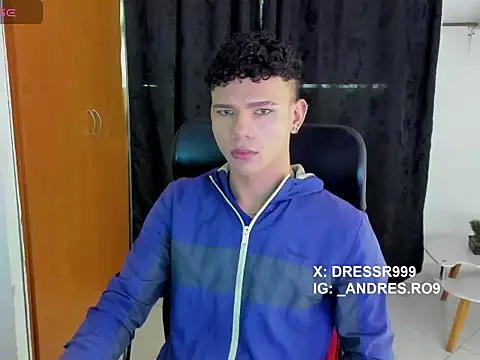 Snapshot of sebascuterouss chatting on April 2026 12:44:02 PM sebascuterouss online show from April 2026 12:44:02 PM