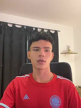 Snapshot of sebascuterouss chatting on May 2026 01:50:01 PM sebascuterouss online show from May 2026 01:50:01 PM