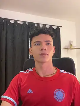 Snapshot of sebascuterouss chatting on May 2026 02:45:01 PM sebascuterouss online show from May 2026 02:45:01 PM