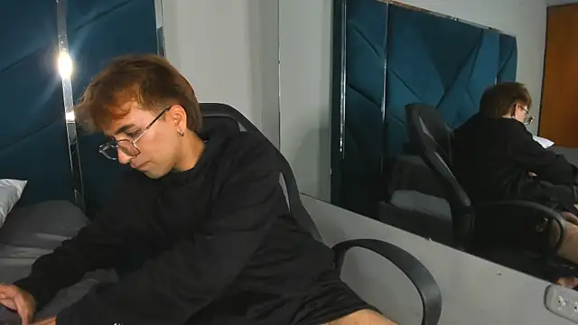 JeremySanders1  online show from April 2026 12:41:01 AM