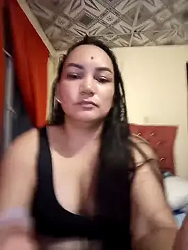 kasandra001 online show from April 2026 01:42:02 AM