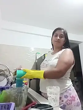 SofiaMendez1  online show from May 2026 02:18:01 AM