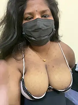 Snapshot of Shalu_naughty69 chatting on May 2026 07:03:01 AM Shalu naughty69 online show from May 2026 07:03:01 AM
