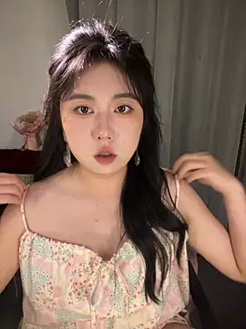 ooooBaby129 online show from May 2026 04:04:02 PM