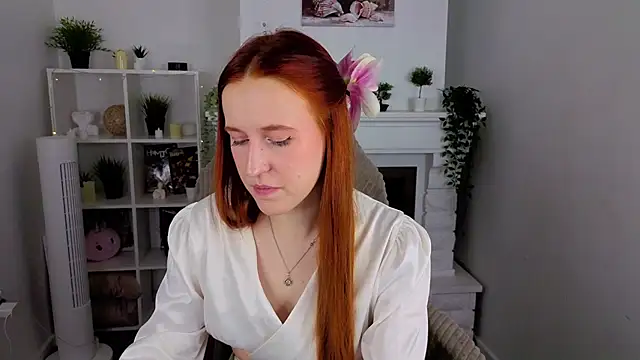 Snapshot of EvaBellea chatting on April 2026 12:55:02 PM EvaBellea online show from April 2026 12:55:02 PM