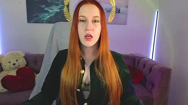 Snapshot of EvaBellea chatting on May 2026 01:27:02 PM EvaBellea online show from May 2026 01:27:02 PM