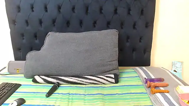 Snapshot of SexiestChoc chatting on May 2026 06:13:02 PM SexiestChoc online show from May 2026 06:13:02 PM